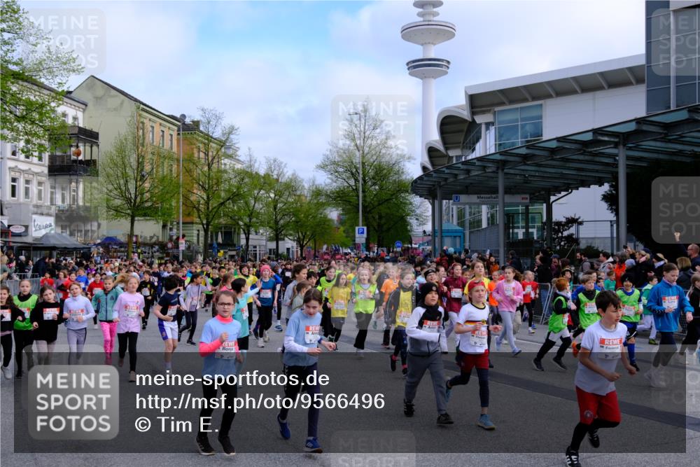25.04.2026 - Das Zehntel Tim E. http://msf.ph/oto/9566496 25.04.2026 08:31:55 Ziel  meine-sportfotos.de