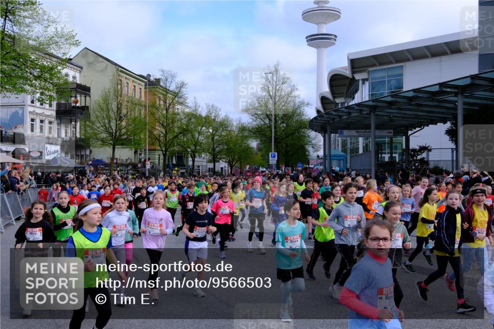 25.04.2026 - Das Zehntel Tim E. http://msf.ph/oto/9566503 25.04.2026 08:31:57 Ziel  meine-sportfotos.de