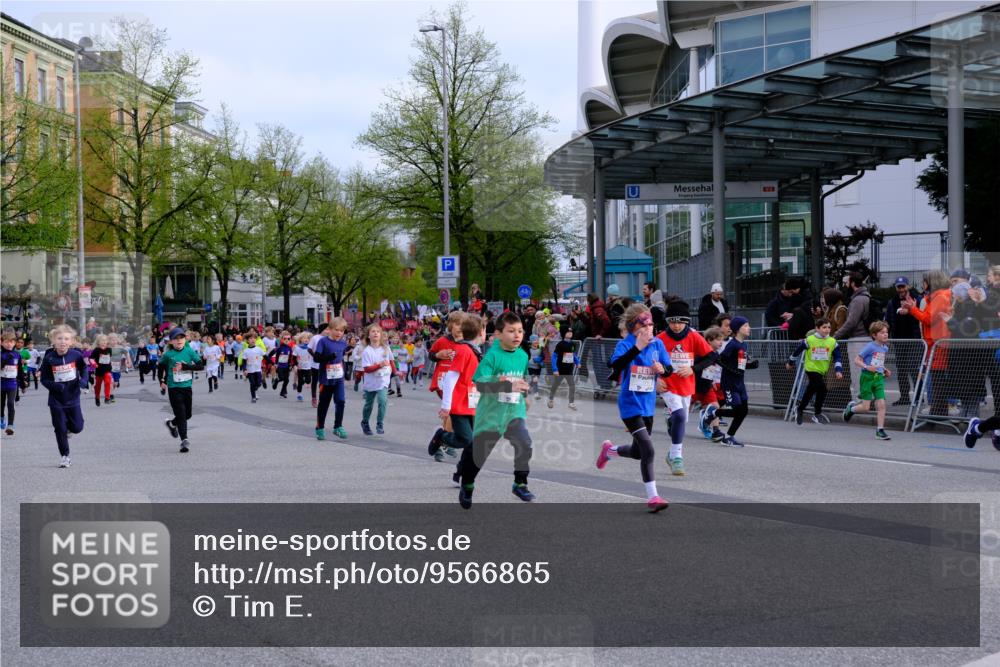 25.04.2026 - Das Zehntel Tim E. http://msf.ph/oto/9566865 25.04.2026 08:34:57 Ziel  meine-sportfotos.de