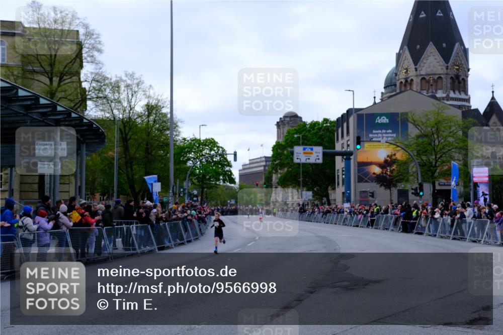 25.04.2026 - Das Zehntel Tim E. http://msf.ph/oto/9566998 25.04.2026 08:45:49 Ziel 4067 meine-sportfotos.de