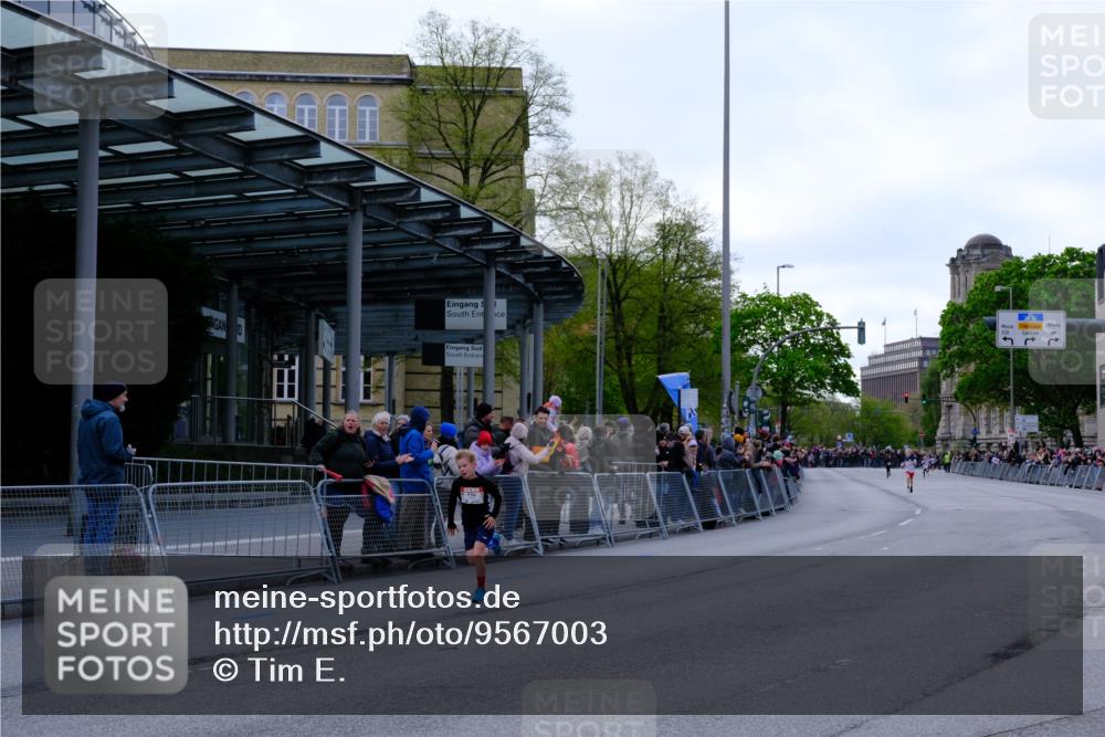 25.04.2026 - Das Zehntel Tim E. http://msf.ph/oto/9567003 25.04.2026 08:45:51 Ziel 4067 meine-sportfotos.de