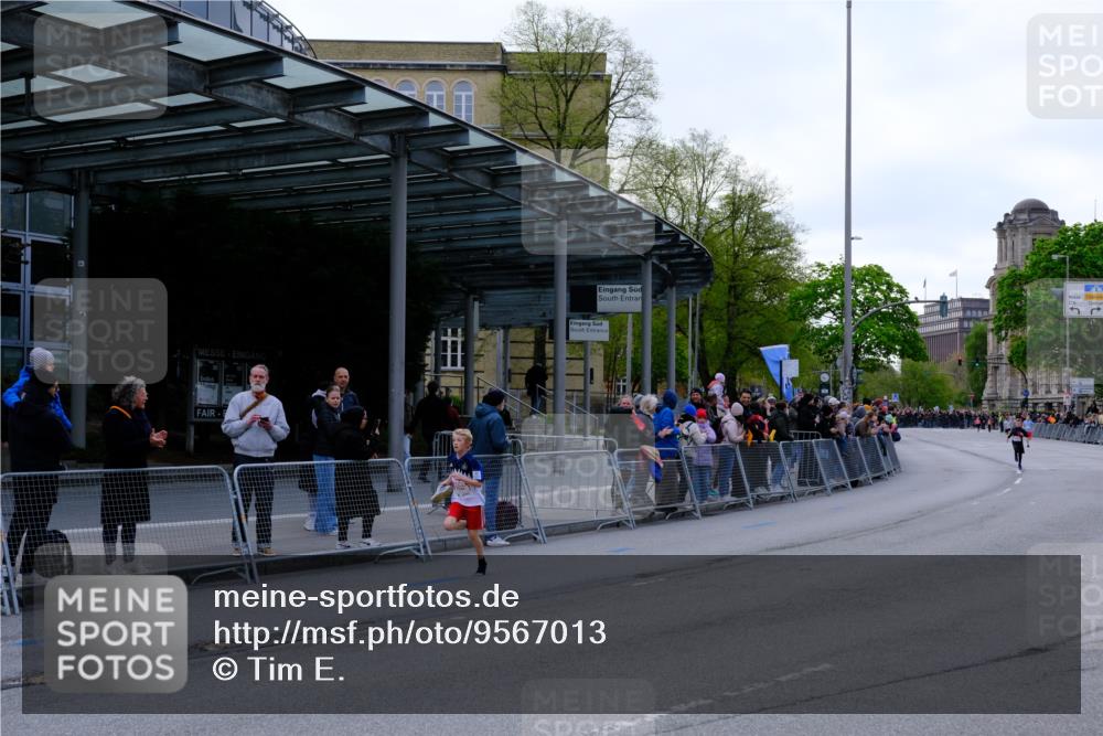25.04.2026 - Das Zehntel Tim E. http://msf.ph/oto/9567013 25.04.2026 08:46:02 Ziel 4017 meine-sportfotos.de