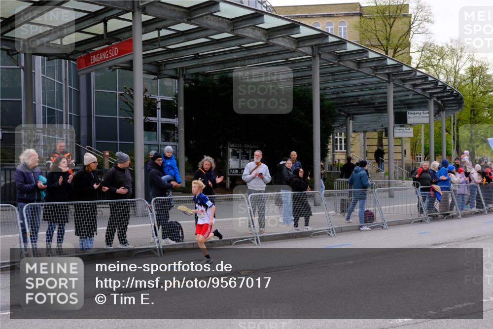 25.04.2026 - Das Zehntel Tim E. http://msf.ph/oto/9567017 25.04.2026 08:46:03 Ziel 4017 meine-sportfotos.de