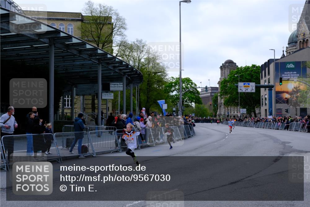 25.04.2026 - Das Zehntel Tim E. http://msf.ph/oto/9567030 25.04.2026 08:46:07 Ziel 2328, 3081, 4017 meine-sportfotos.de
