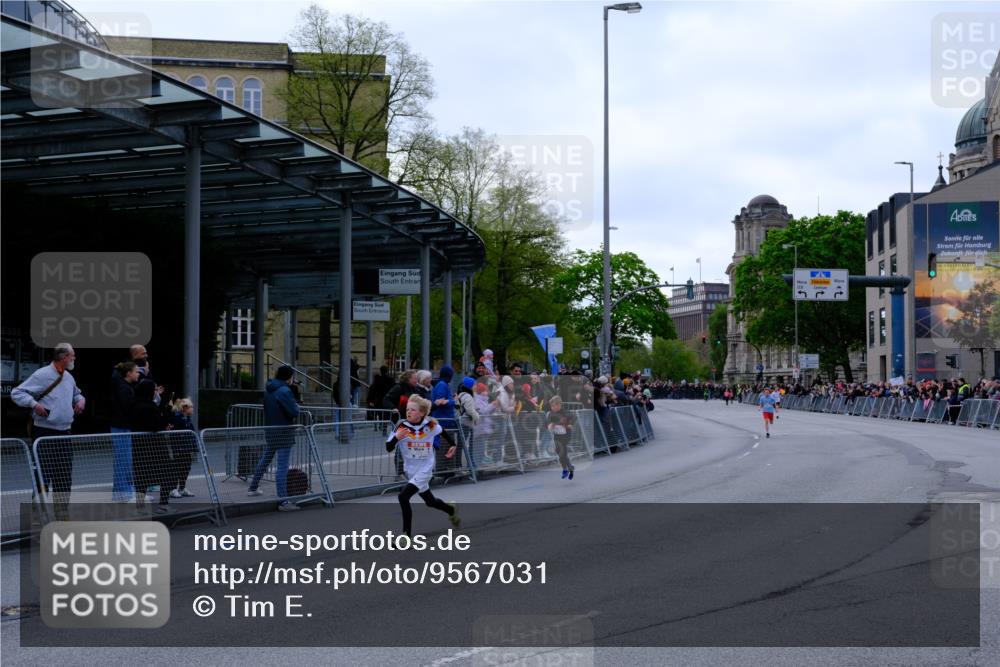 25.04.2026 - Das Zehntel Tim E. http://msf.ph/oto/9567031 25.04.2026 08:46:08 Ziel 2328, 3081, 4017 meine-sportfotos.de