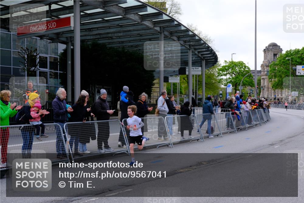25.04.2026 - Das Zehntel Tim E. http://msf.ph/oto/9567041 25.04.2026 08:46:18 Ziel 1221, 3081, 3582 meine-sportfotos.de