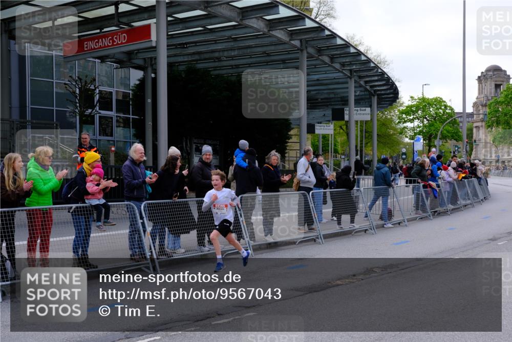 25.04.2026 - Das Zehntel Tim E. http://msf.ph/oto/9567043 25.04.2026 08:46:18 Ziel 1221, 3081, 3582 meine-sportfotos.de