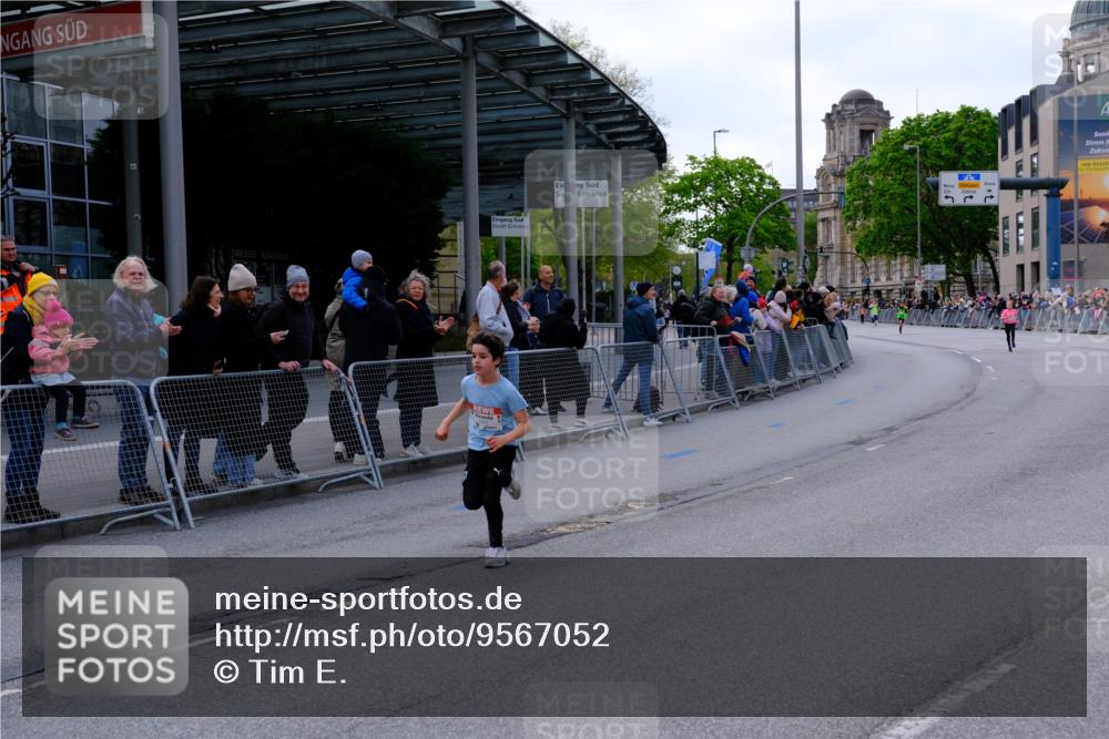 25.04.2026 - Das Zehntel Tim E. http://msf.ph/oto/9567052 25.04.2026 08:46:25 Ziel 2043, 3582 meine-sportfotos.de