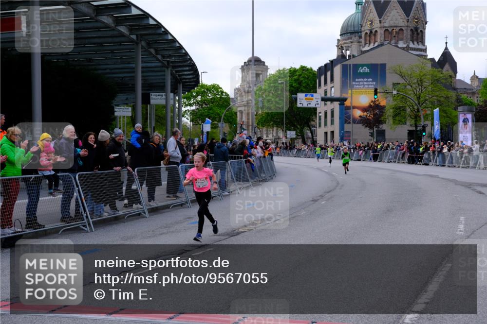 25.04.2026 - Das Zehntel Tim E. http://msf.ph/oto/9567055 25.04.2026 08:46:34 Ziel 3997 meine-sportfotos.de