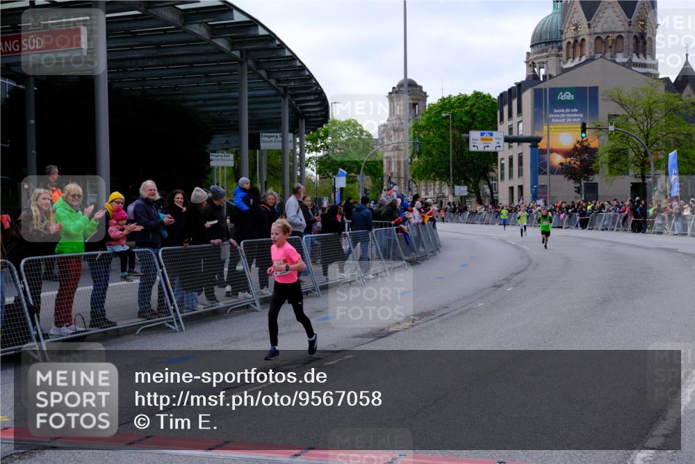 25.04.2026 - Das Zehntel Tim E. http://msf.ph/oto/9567058 25.04.2026 08:46:34 Ziel 3997 meine-sportfotos.de