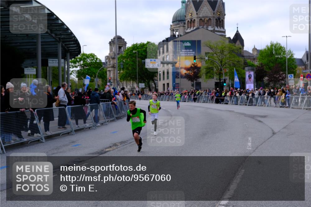 25.04.2026 - Das Zehntel Tim E. http://msf.ph/oto/9567060 25.04.2026 08:46:40 Ziel 3188, 3339, 3997 meine-sportfotos.de