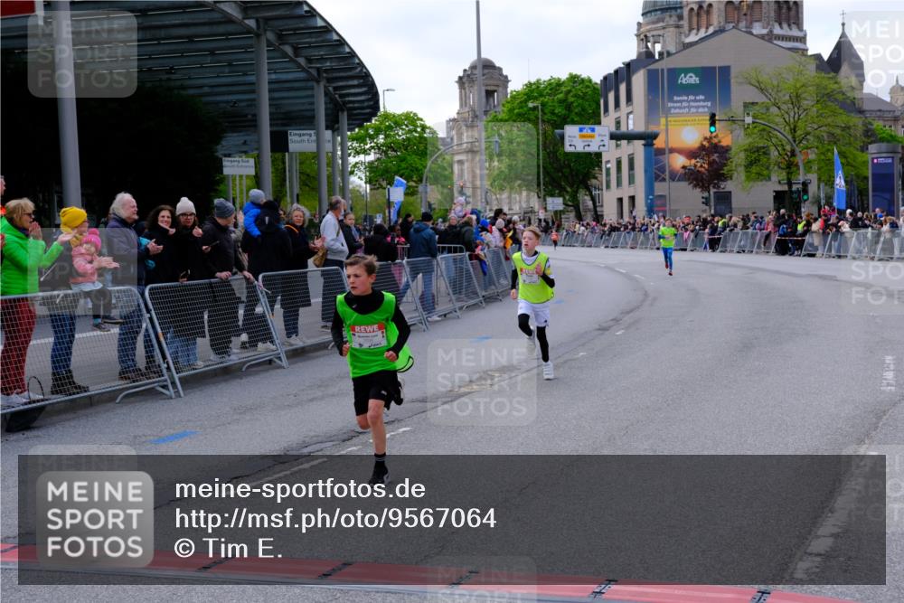 25.04.2026 - Das Zehntel Tim E. http://msf.ph/oto/9567064 25.04.2026 08:46:41 Ziel 3188, 3339, 3997 meine-sportfotos.de
