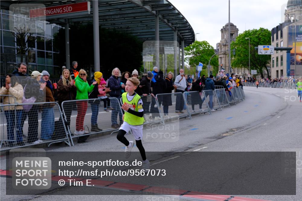 25.04.2026 - Das Zehntel Tim E. http://msf.ph/oto/9567073 25.04.2026 08:46:42 Ziel 3188, 3232, 3339 meine-sportfotos.de