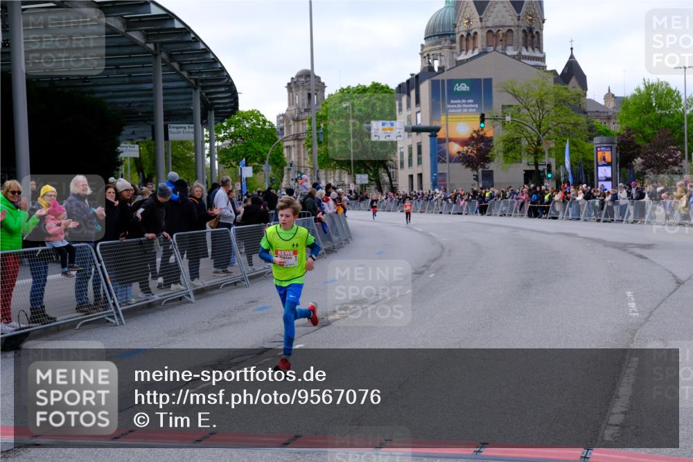 25.04.2026 - Das Zehntel Tim E. http://msf.ph/oto/9567076 25.04.2026 08:46:48 Ziel 3188, 3232 meine-sportfotos.de