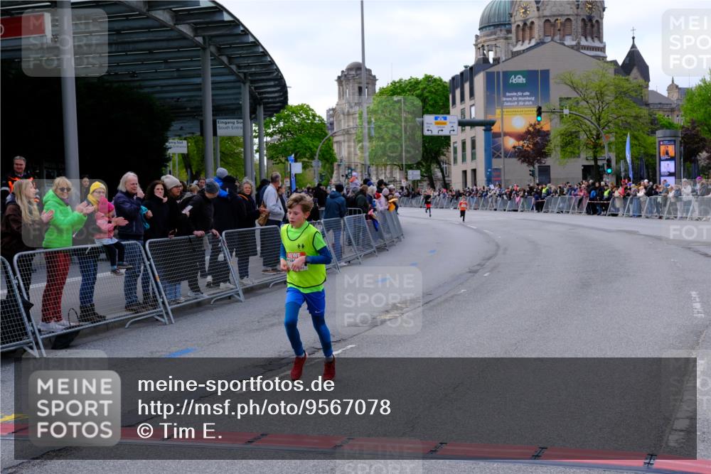 25.04.2026 - Das Zehntel Tim E. http://msf.ph/oto/9567078 25.04.2026 08:46:48 Ziel 3188, 3232 meine-sportfotos.de