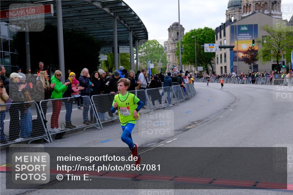 25.04.2026 - Das Zehntel Tim E. http://msf.ph/oto/9567081 25.04.2026 08:46:48 Ziel 3188, 3232 meine-sportfotos.de