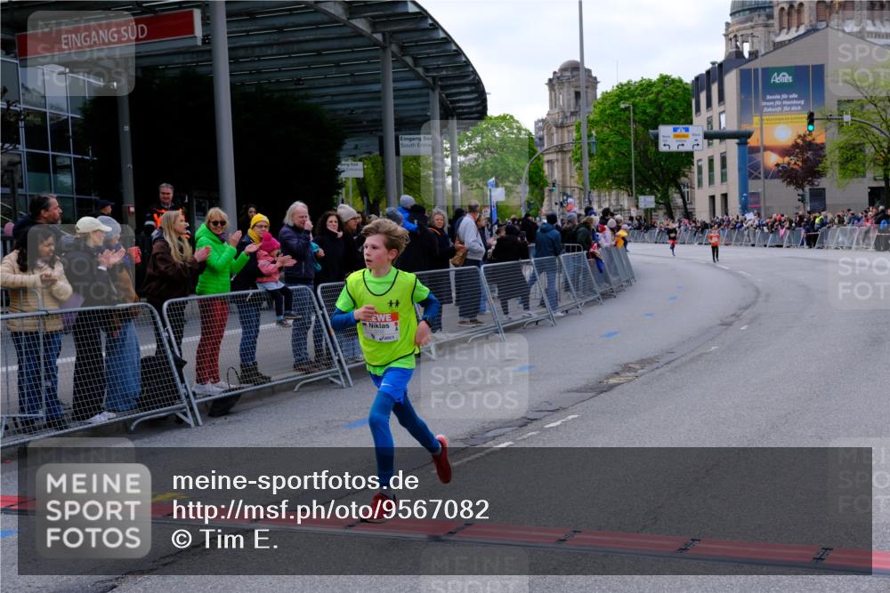 25.04.2026 - Das Zehntel Tim E. http://msf.ph/oto/9567082 25.04.2026 08:46:48 Ziel 3188, 3232 meine-sportfotos.de