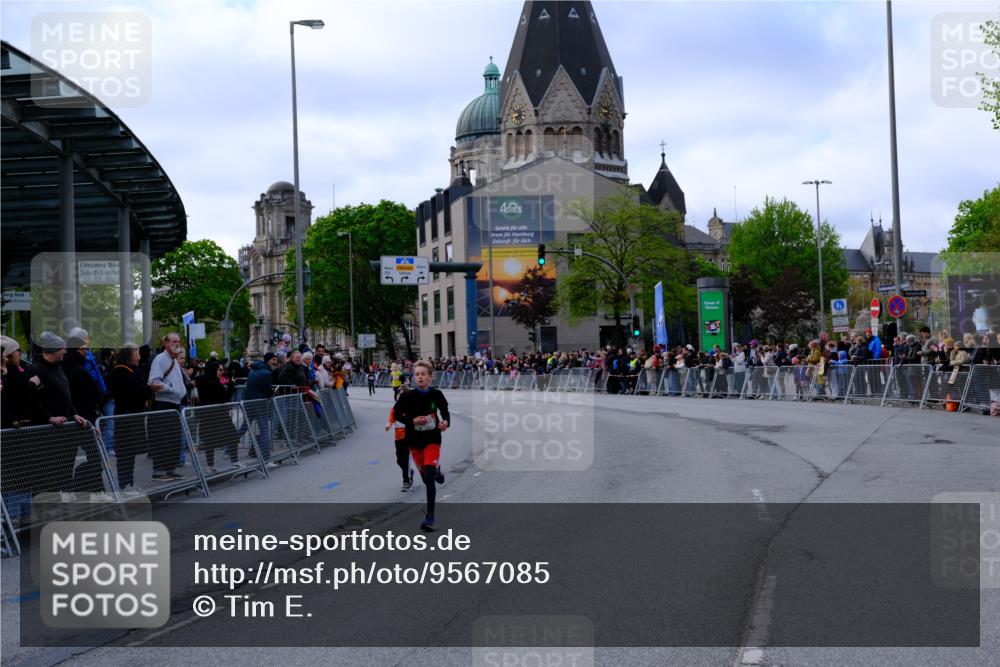 25.04.2026 - Das Zehntel Tim E. http://msf.ph/oto/9567085 25.04.2026 08:46:59 Ziel 1726 meine-sportfotos.de