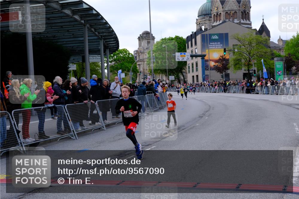 25.04.2026 - Das Zehntel Tim E. http://msf.ph/oto/9567090 25.04.2026 08:47:01 Ziel 1726 meine-sportfotos.de