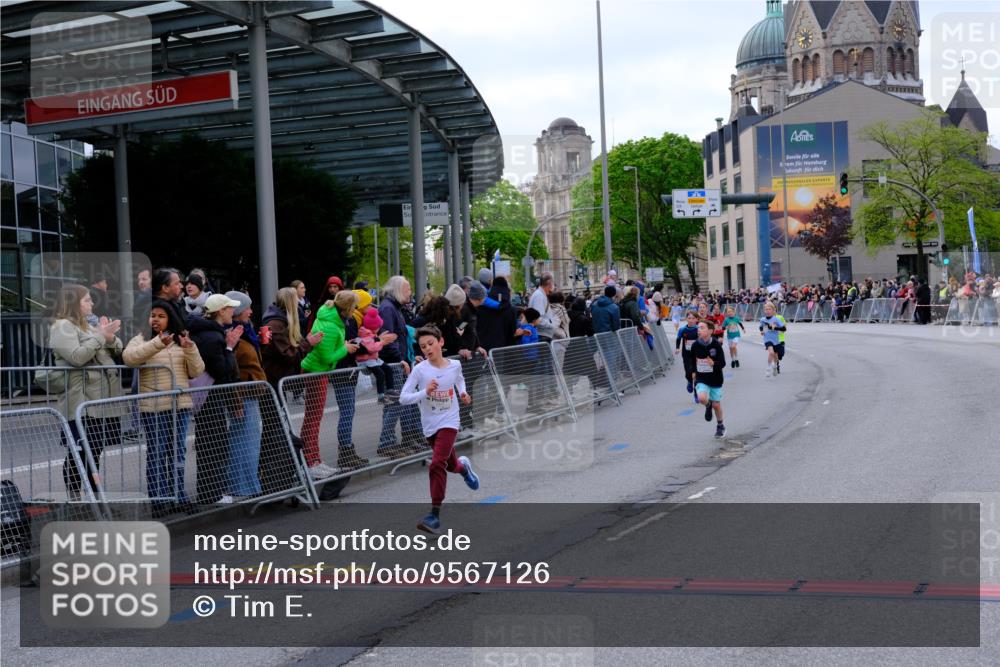 25.04.2026 - Das Zehntel Tim E. http://msf.ph/oto/9567126 25.04.2026 08:47:28 Ziel 1184, 1246, 2005, 2034, 2981, 3402, 4024 meine-sportfotos.de