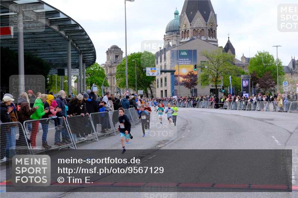 25.04.2026 - Das Zehntel Tim E. http://msf.ph/oto/9567129 25.04.2026 08:47:28 Ziel 1184, 1246, 2005, 2034, 2981, 3402, 4024 meine-sportfotos.de
