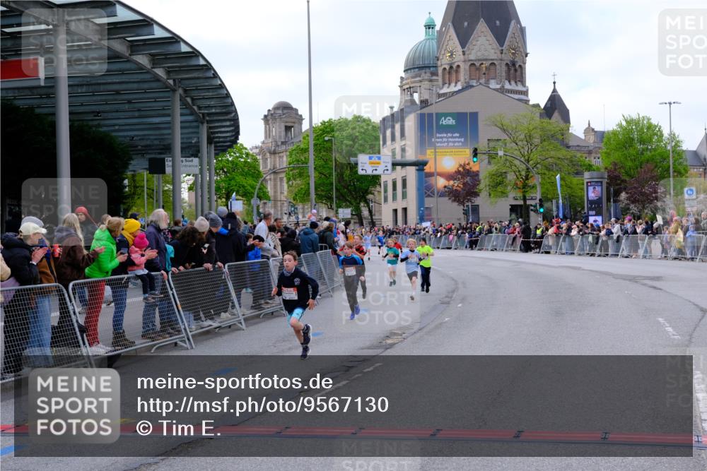 25.04.2026 - Das Zehntel Tim E. http://msf.ph/oto/9567130 25.04.2026 08:47:29 Ziel 1184, 1246, 2005, 2034, 2981, 3402, 4024 meine-sportfotos.de