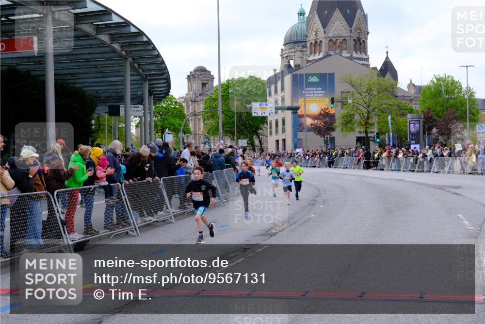 25.04.2026 - Das Zehntel Tim E. http://msf.ph/oto/9567131 25.04.2026 08:47:29 Ziel 1184, 1246, 2005, 2034, 2981, 3402, 4024 meine-sportfotos.de