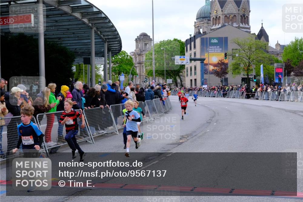 25.04.2026 - Das Zehntel Tim E. http://msf.ph/oto/9567137 25.04.2026 08:47:32 Ziel 1184, 1246, 2005, 2034, 2611, 2981, 3402, 4024 meine-sportfotos.de