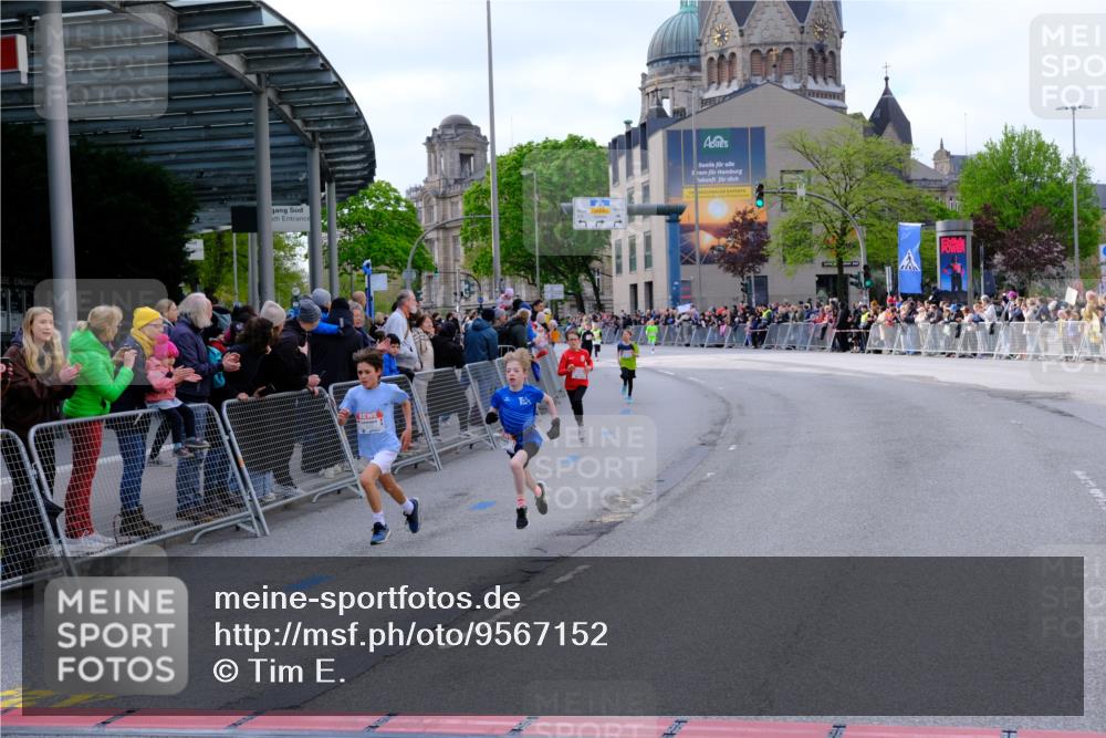 25.04.2026 - Das Zehntel Tim E. http://msf.ph/oto/9567152 25.04.2026 08:47:37 Ziel 1184, 1223, 1246, 2005, 2034, 2611, 2981, 4022, 4024, 4070 meine-sportfotos.de