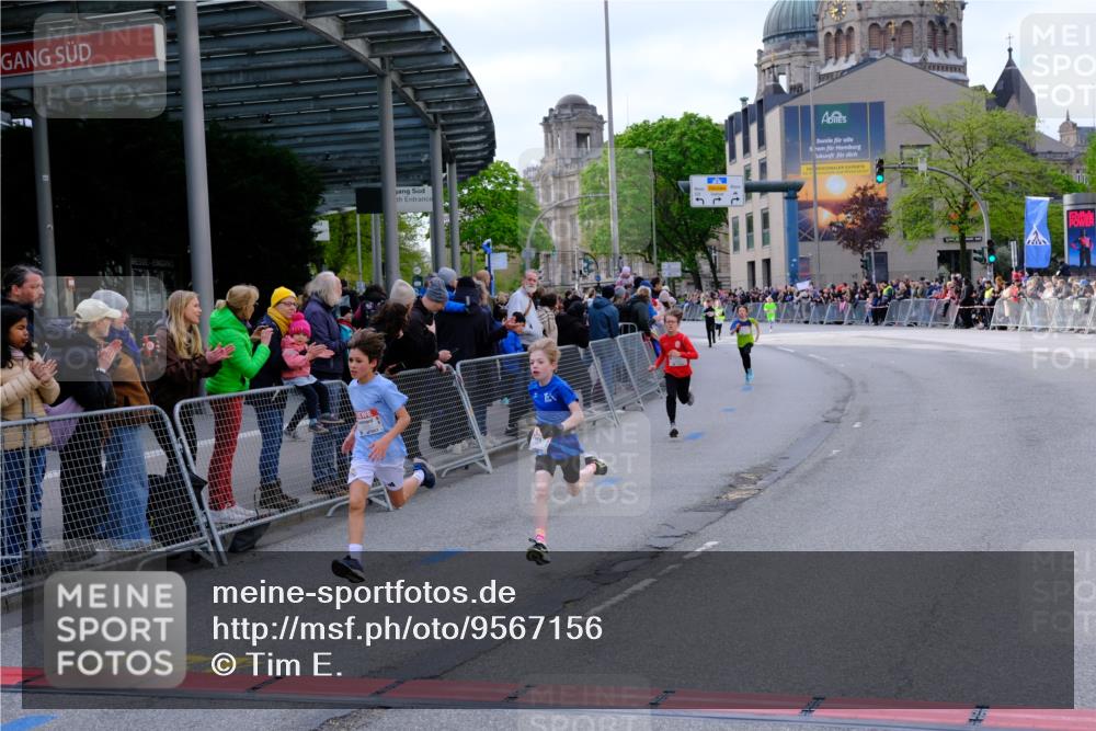 25.04.2026 - Das Zehntel Tim E. http://msf.ph/oto/9567156 25.04.2026 08:47:38 Ziel 1184, 1223, 1461, 2005, 2034, 2611, 2981, 4022, 4024, 4070 meine-sportfotos.de