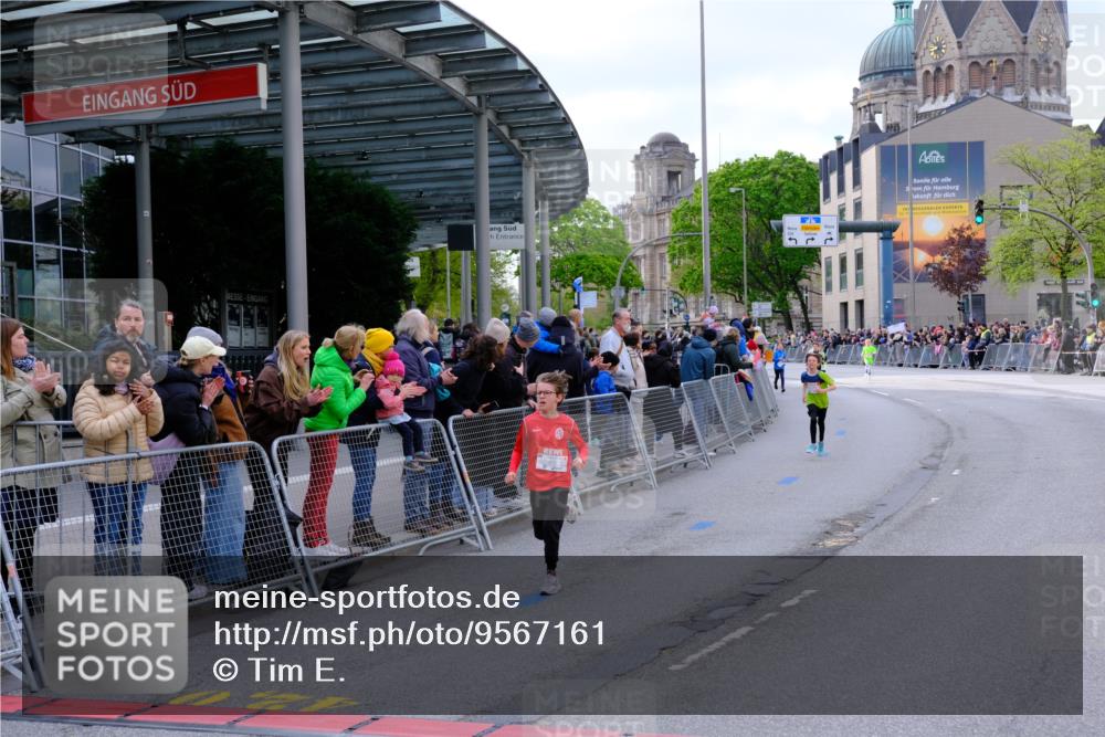 25.04.2026 - Das Zehntel Tim E. http://msf.ph/oto/9567161 25.04.2026 08:47:39 Ziel 1184, 1223, 1461, 2005, 2611, 2981, 4022, 4024, 4070 meine-sportfotos.de