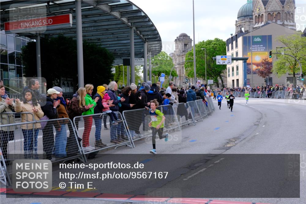 25.04.2026 - Das Zehntel Tim E. http://msf.ph/oto/9567167 25.04.2026 08:47:42 Ziel 1223, 1461, 1474, 2611, 4022, 4070 meine-sportfotos.de