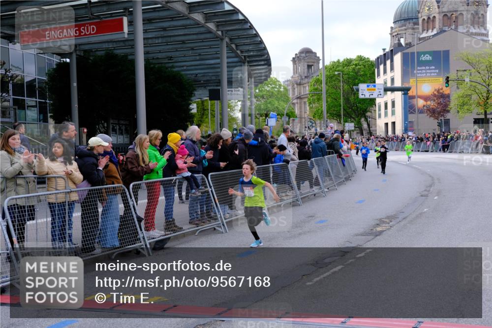 25.04.2026 - Das Zehntel Tim E. http://msf.ph/oto/9567168 25.04.2026 08:47:42 Ziel 1223, 1461, 1474, 2611, 4022, 4070 meine-sportfotos.de