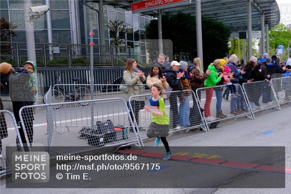 25.04.2026 - Das Zehntel Tim E. http://msf.ph/oto/9567175 25.04.2026 08:47:43 Ziel 1223, 1461, 1474, 4022, 4070 meine-sportfotos.de