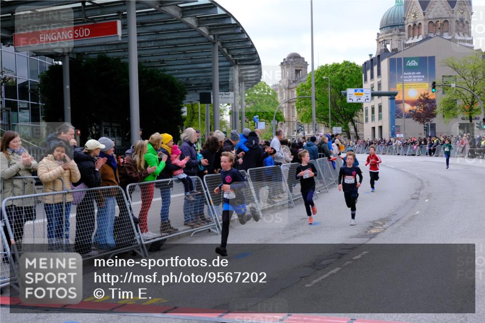 25.04.2026 - Das Zehntel Tim E. http://msf.ph/oto/9567202 25.04.2026 08:47:54 Ziel 1474, 1519, 1887, 2170, 2174, 2310, 2634, 3104, 3107, 3394, 3408, 3410 meine-sportfotos.de