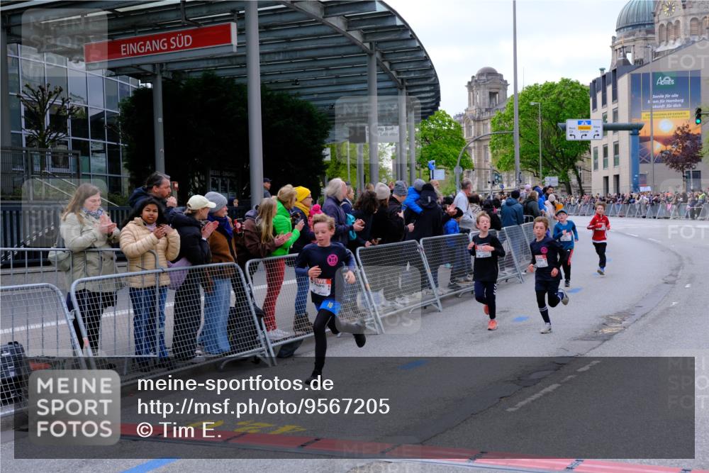 25.04.2026 - Das Zehntel Tim E. http://msf.ph/oto/9567205 25.04.2026 08:47:54 Ziel 1474, 1519, 1887, 2170, 2174, 2310, 2634, 3104, 3107, 3394, 3408, 3410 meine-sportfotos.de