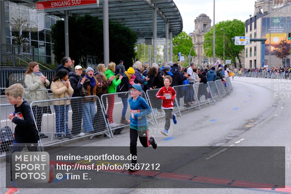 25.04.2026 - Das Zehntel Tim E. http://msf.ph/oto/9567212 25.04.2026 08:47:57 Ziel 1519, 2170, 2174, 3104, 3107, 3394, 3408, 3410, 3580 meine-sportfotos.de