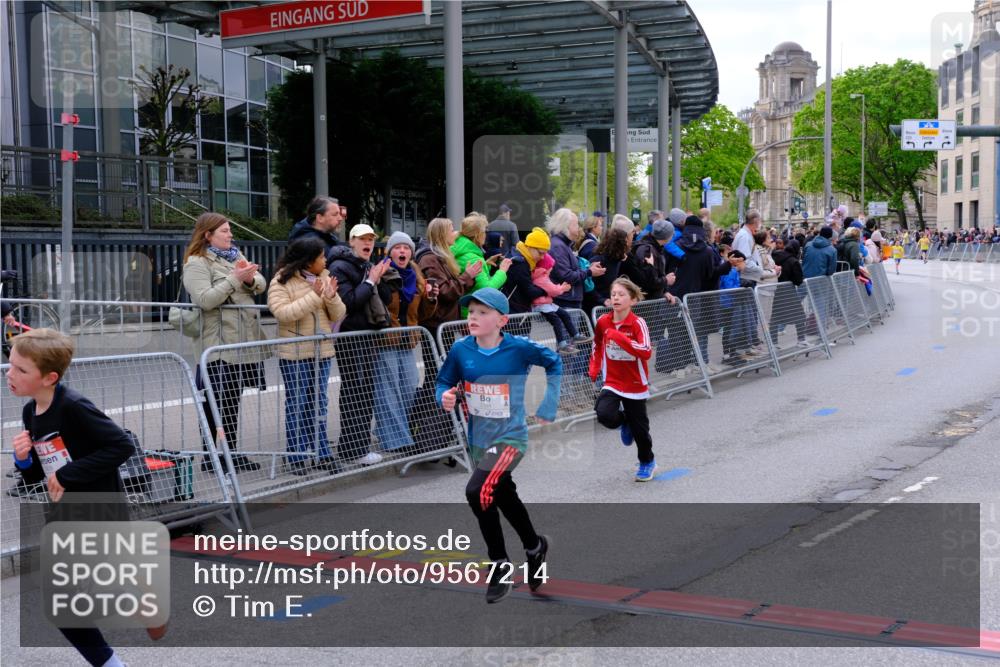 25.04.2026 - Das Zehntel Tim E. http://msf.ph/oto/9567214 25.04.2026 08:47:57 Ziel 1519, 2170, 2174, 3104, 3107, 3394, 3408, 3410, 3580 meine-sportfotos.de