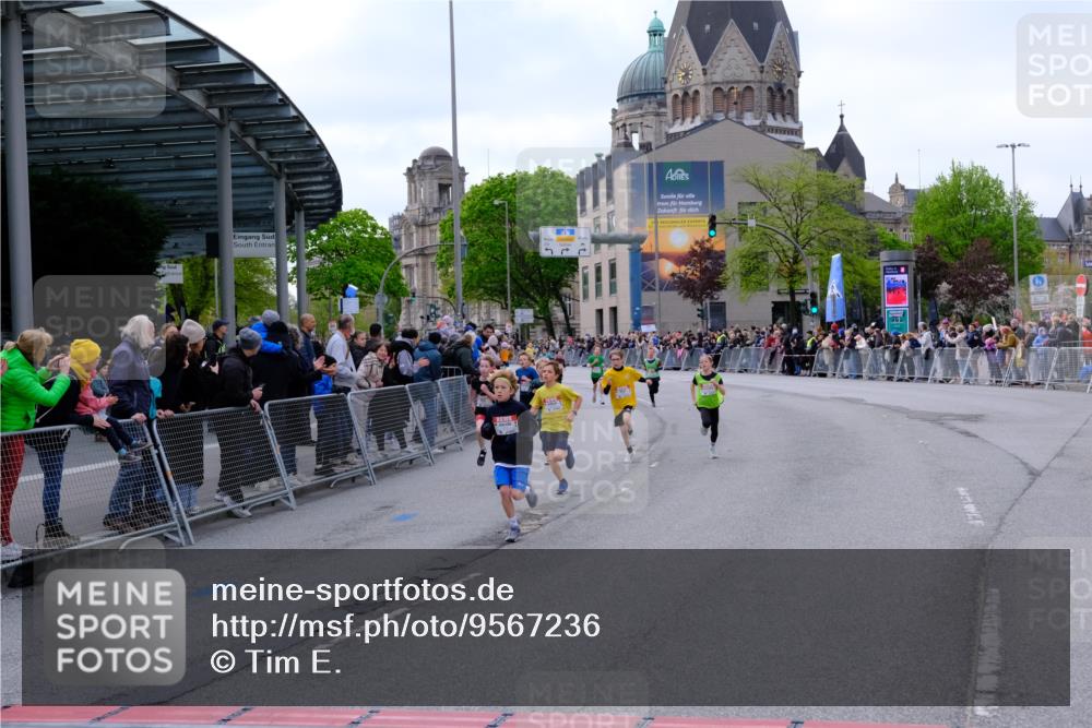 25.04.2026 - Das Zehntel Tim E. http://msf.ph/oto/9567236 25.04.2026 08:48:11 Ziel 1587, 2042, 2053, 2058, 2796, 2815, 3222, 3574, 4063 meine-sportfotos.de