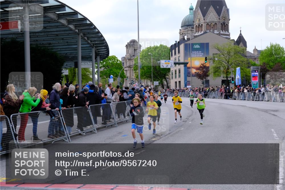 25.04.2026 - Das Zehntel Tim E. http://msf.ph/oto/9567240 25.04.2026 08:48:11 Ziel 1587, 2042, 2053, 2058, 2796, 2815, 3222, 3574, 4063 meine-sportfotos.de