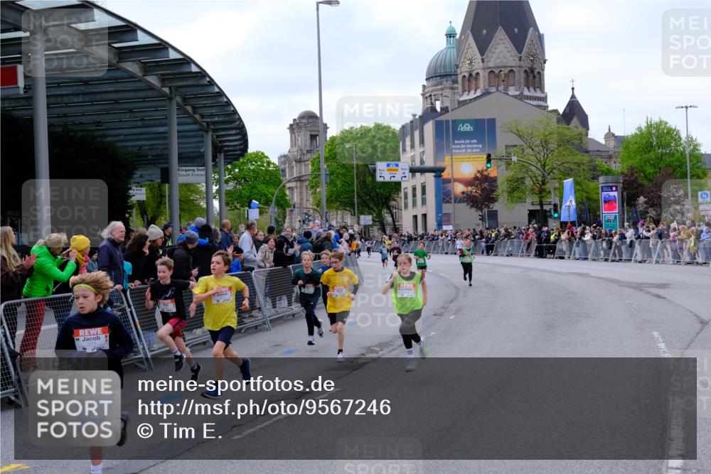 25.04.2026 - Das Zehntel Tim E. http://msf.ph/oto/9567246 25.04.2026 08:48:13 Ziel 1587, 1696, 2042, 2053, 2058, 2796, 2815, 3222, 3302, 3574, 4063 meine-sportfotos.de