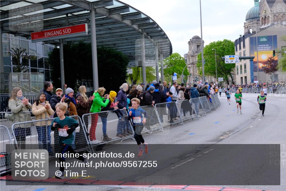 25.04.2026 - Das Zehntel Tim E. http://msf.ph/oto/9567255 25.04.2026 08:48:15 Ziel 1587, 1696, 2042, 2053, 2058, 2796, 2815, 3222, 3302, 3574, 3699, 4063 meine-sportfotos.de