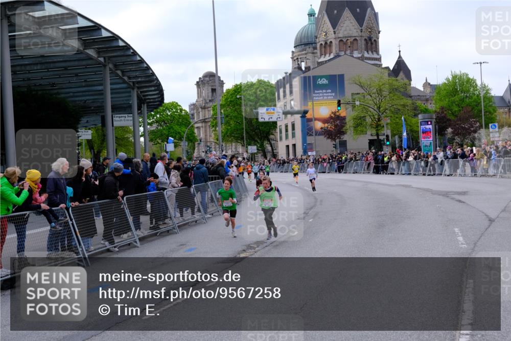 25.04.2026 - Das Zehntel Tim E. http://msf.ph/oto/9567258 25.04.2026 08:48:16 Ziel 1587, 1696, 2042, 2053, 2058, 2796, 2815, 3222, 3302, 3574, 3699, 4063 meine-sportfotos.de