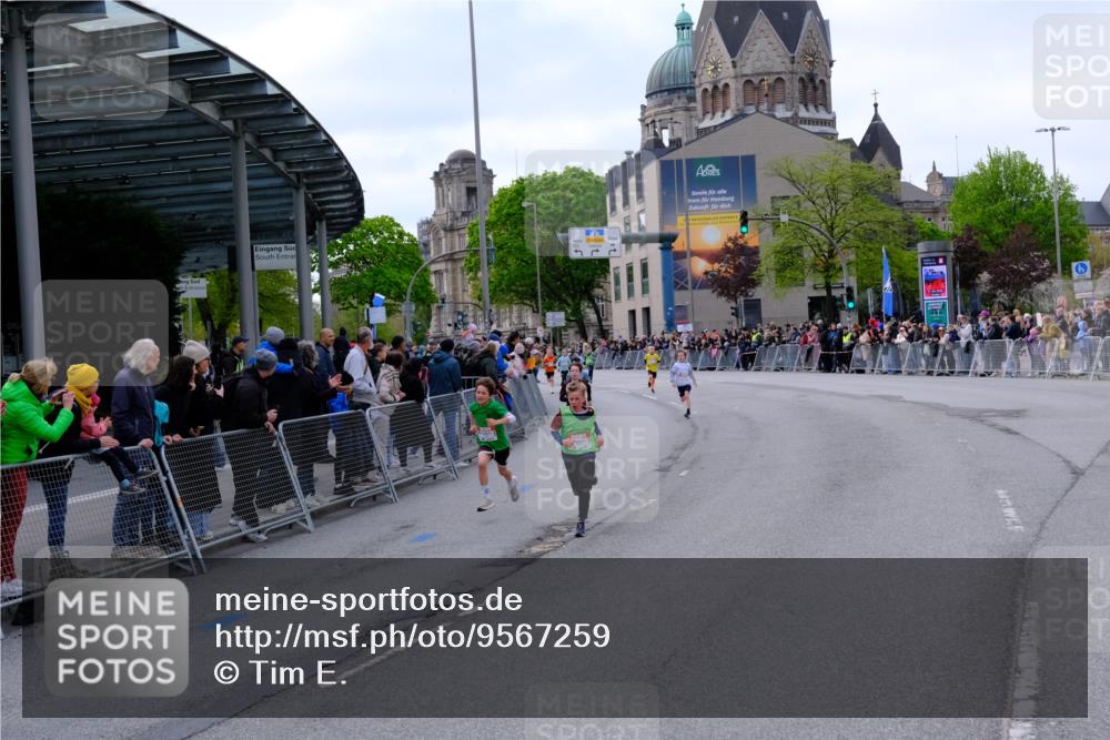 25.04.2026 - Das Zehntel Tim E. http://msf.ph/oto/9567259 25.04.2026 08:48:16 Ziel 1587, 1696, 2042, 2053, 2058, 2796, 2815, 3222, 3302, 3574, 3699, 4063 meine-sportfotos.de