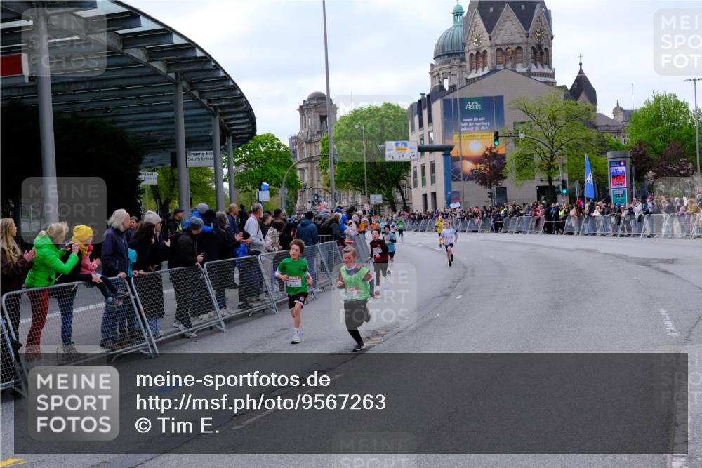 25.04.2026 - Das Zehntel Tim E. http://msf.ph/oto/9567263 25.04.2026 08:48:17 Ziel 1587, 1696, 2042, 2053, 2058, 2173, 2815, 3222, 3302, 3567, 3574, 3699, 4063 meine-sportfotos.de