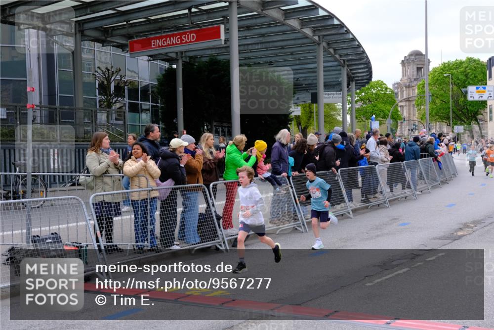 25.04.2026 - Das Zehntel Tim E. http://msf.ph/oto/9567277 25.04.2026 08:48:21 Ziel 1696, 2042, 2058, 2173, 2777, 3302, 3567, 3699, 4063 meine-sportfotos.de