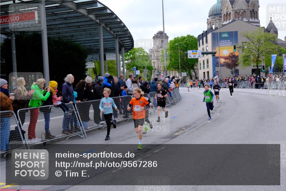 25.04.2026 - Das Zehntel Tim E. http://msf.ph/oto/9567286 25.04.2026 08:48:27 Ziel 1788, 1794, 1858, 2173, 2777, 3123, 3328, 3567, 3672, 3699, 3957 meine-sportfotos.de