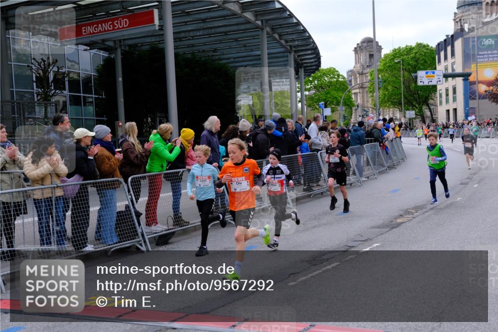 25.04.2026 - Das Zehntel Tim E. http://msf.ph/oto/9567292 25.04.2026 08:48:27 Ziel 1788, 1794, 1858, 2173, 2777, 3123, 3328, 3567, 3672, 3699, 3957 meine-sportfotos.de