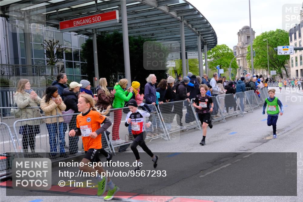 25.04.2026 - Das Zehntel Tim E. http://msf.ph/oto/9567293 25.04.2026 08:48:28 Ziel 1788, 1794, 1858, 2173, 2777, 3123, 3328, 3567, 3672, 3957 meine-sportfotos.de