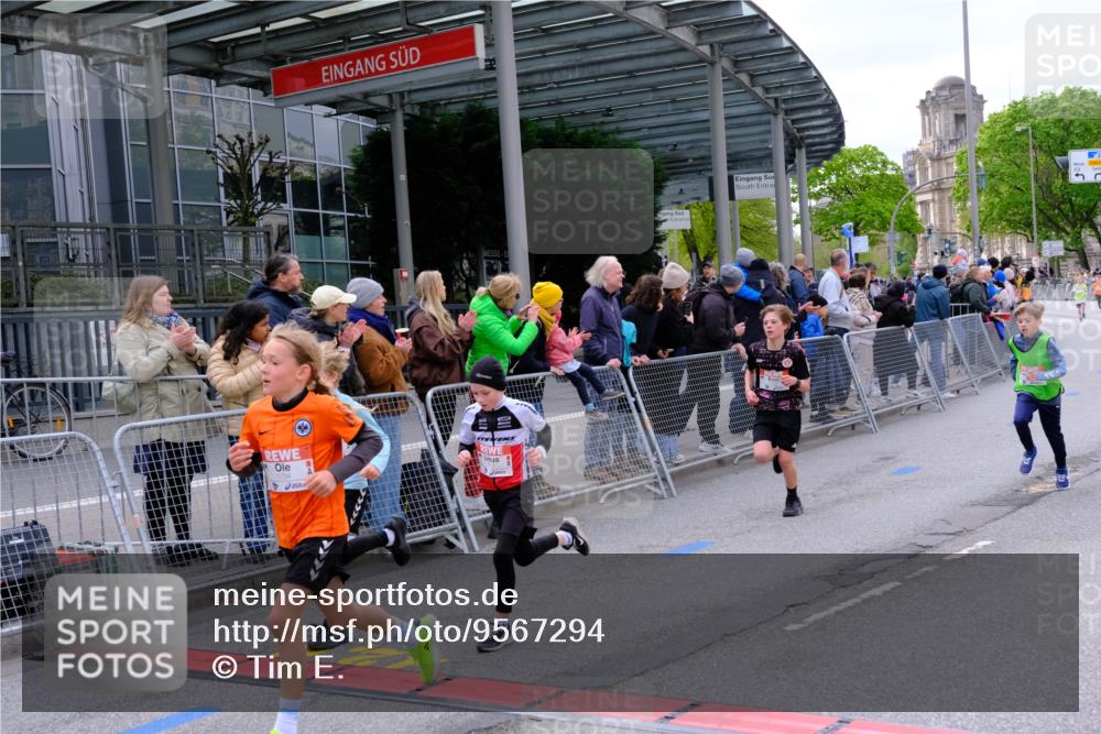 25.04.2026 - Das Zehntel Tim E. http://msf.ph/oto/9567294 25.04.2026 08:48:28 Ziel 1788, 1794, 1858, 2173, 2777, 3123, 3328, 3567, 3672, 3957 meine-sportfotos.de